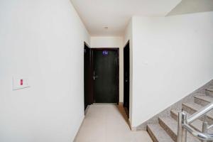 Collection O Mohalariya Neemrana