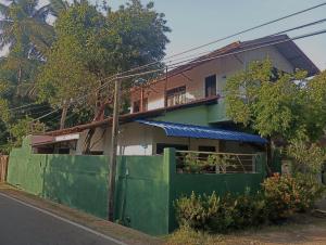 Aura Home House Hostel