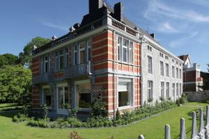 Group Villa with Pool & Sauna