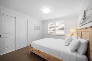 Riverside Retreat North Haven