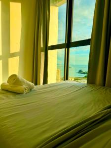 Luxury 3BR Seaview Getaway Perfect for 10 Guests A29