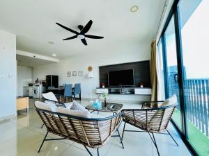 Setia Alam Nordic Trefoil 2 Bedrooms Home-Walk to Setia City Mall & & Setia City Convention Centre
