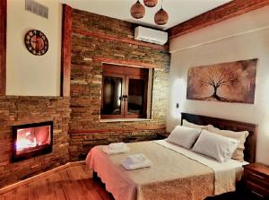 Petroula Suites Pozar