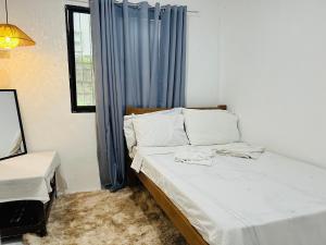 3BR Gray House with kitchen 5 mins walk to the beach 600mbps