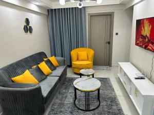 Marlynlo Stays and Realty