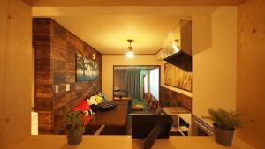 Shinjuku 3 min walk from station #projector #OH11#105