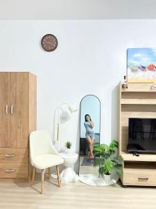 1BR Studio with WiFi and Pool Access