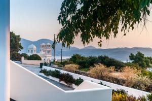 Eiriana Luxury Suites Milos Greece