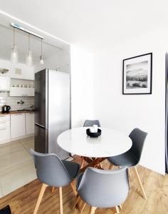 Rynek Golden Stay by Grafit