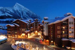 2 Bedroom Condo at the Lodge at Mountaineer Square Hot Tub and Pool