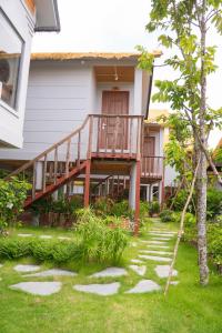 Forest Home Phu Quoc is located beside the forest and on a hillside