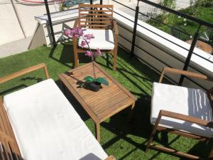 Studio rénové proche palais des sports