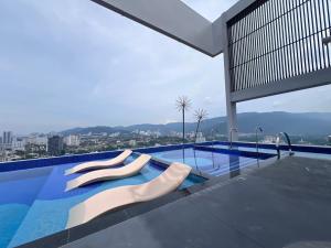 NEW Georgetown 22 Macalisterz Elegant 2BR 5pax