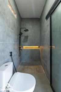 Prada & Abby Hill by Bukit Vista