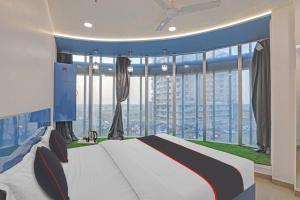 Collection O Leo Palace