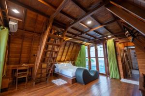 WYC Villas & Restaurant