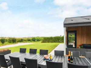 10 person holiday home in Vinderup-By Traum