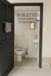 Maison Maneki Tiny House Insolite 2 personnes avec Spa extérieur privatif