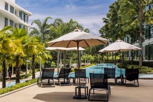 Seaside 1BR Retreat Pools Shuttle S4312