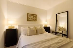 Soyo Stay SEOUL, Free car driving service to DMZtour,Korean Folk Village, Everland,