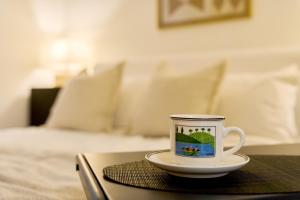 Soyo Stay SEOUL, Free car driving service to DMZtour,Korean Folk Village, Everland,