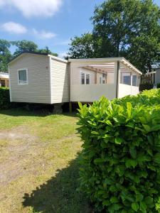 Mobil home récent Domaine de Kerlann