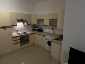 Spacious, one bedroom flat in an amazing location