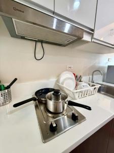 Makati Luxury Hotel Room Balcony Air Residence