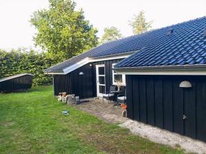 Charming Modern Summer House 4 Min From The Beach