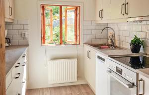 3 Bedroom Amazing Home In Vrigstad