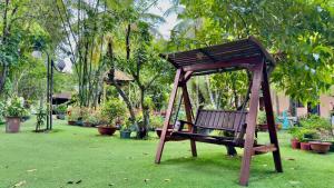 Khách Sạn Dìn Ký Cầu Ngang Bình Dương