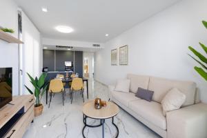 Covadonga Sunset - Elegant Apartment with Terrace & Pool