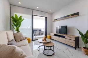 Covadonga Sunset - Elegant Apartment with Terrace & Pool