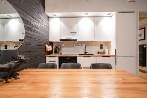 Ski Chalet C9 Ski-in Ski-out by Aavalevi