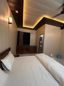 Chirag Homestay Kainchi