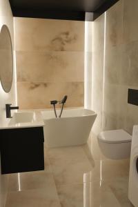 Manu Park Apartament z Garażem Centrum