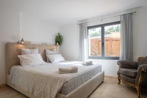 Bas de villa balnéo cheminée sauna