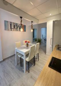 Calpe apartamento casco antiguo reformado wifi parking aire acondicionado patio barbacoa y balcon welcome cycling teams