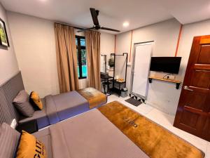 Glitz Hotel