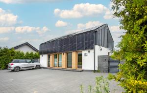 Amazing Apartment In Nowecin With Wifi