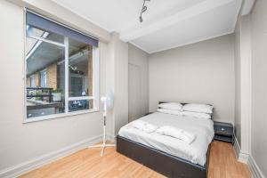 2 Bedrooms Flat in Little Venice