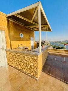 روف 3 غرف بإطلاله كاملة علي النيل