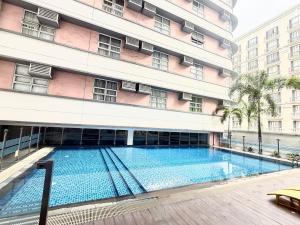 Aura Zen Suites condotel