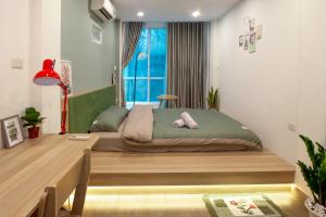 Mango House - Budget Cozy Rooms near Hanoi Old Quarter and Train St