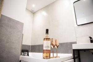 LES BULLES DE MONA - Alcove - Spa - Clim