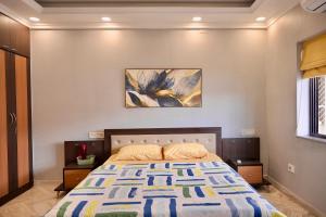 Neelam Homestay - Lemon Room