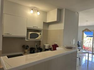 Appartement 3 Pièces Climatisé, Vue Mer, Centre-Ville Le Lavandou - FR-1-251-863