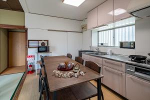 成田空港直通で97平米で13名宿泊駅徒歩11分の日本スタイル