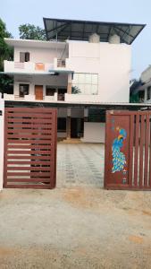 Aswathy Bhavan Vadakkenchery Near Star auditorium