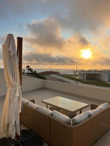 Luxury 6 Bedroom Oceanfront Vila - Sleeps 22 Guests